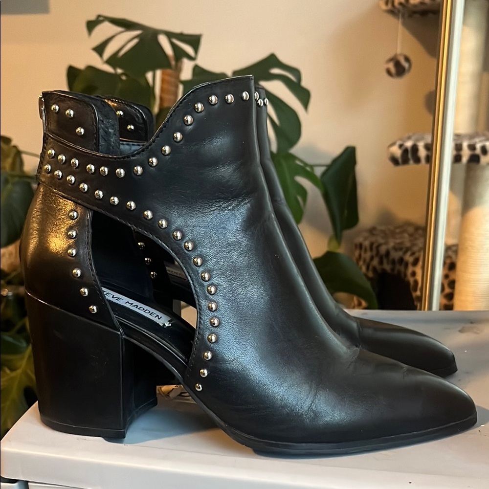 Steve Madden “Justice” Black Ankle Booties with Studded Detail